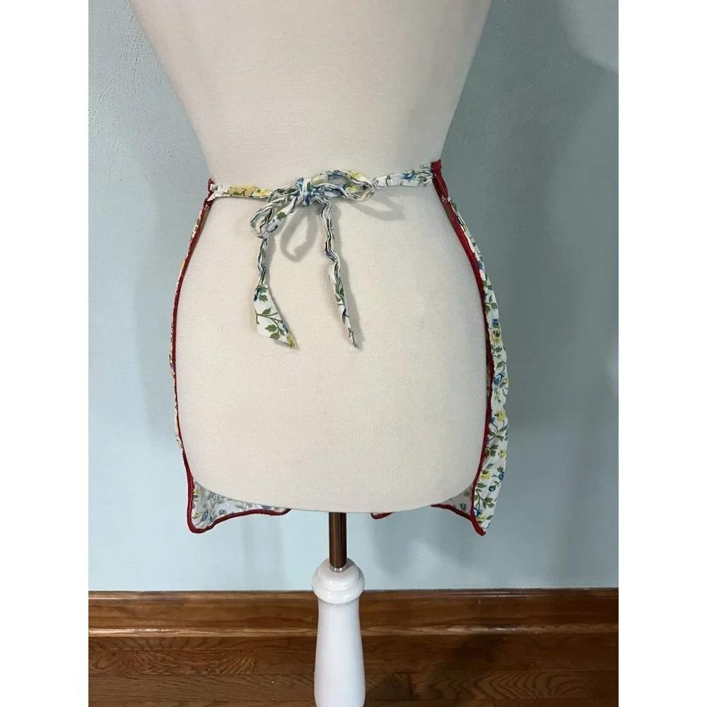 Vintage Floral Half Apron Smock Tie Back Mid century Prairiecore Grannycore OSFA